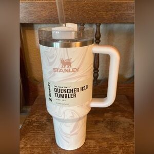 Stanley 40 oz Quencher H2.0 Tumbler - Brushstroke